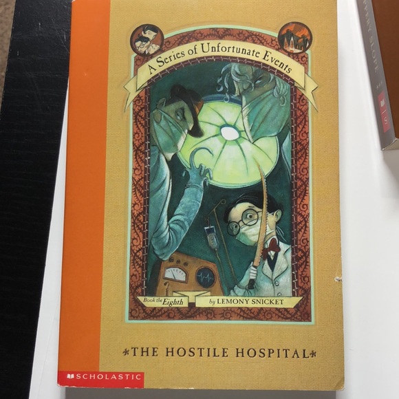 Set of 5 A Series of Unfortunate Events by Lemony Snicket paperback books - Picture 8 of 16